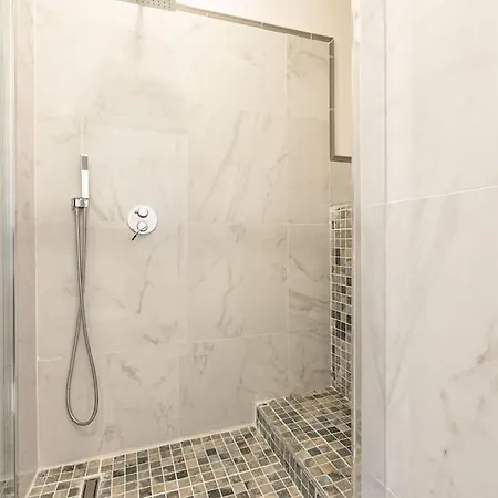 Trastevere Silver King Jacuzzisuite -topcollection
