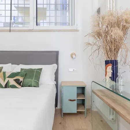 Apartment Iflat Shiny Loft In Trastevere