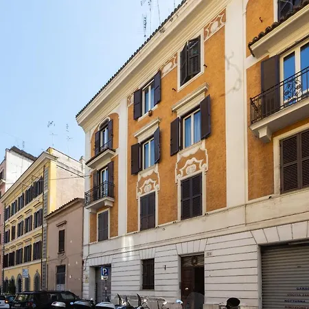Borgo Terrace By In
