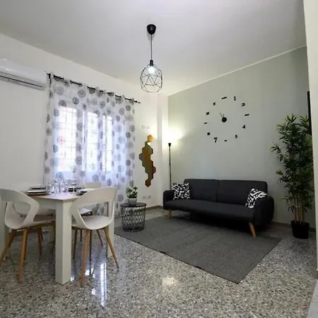 Cinecitta Luxury Flat Metro A Apartment *