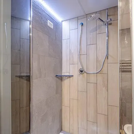 Apartamento Modern At San Giovanni Roma