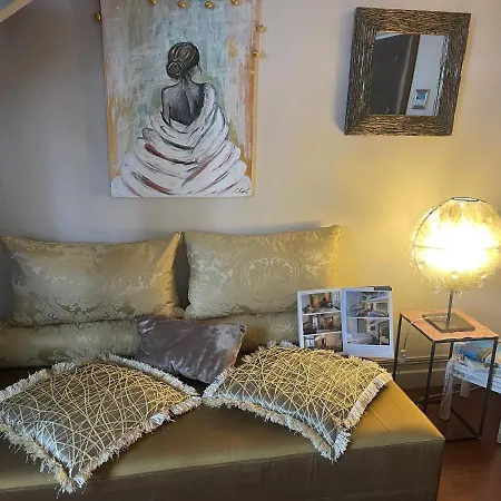 Flower Apartment Rome