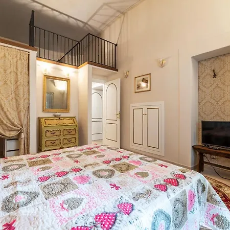 Palazzo Altieri Elegant