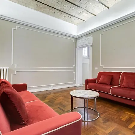 Spanish Garden Apartment Rome