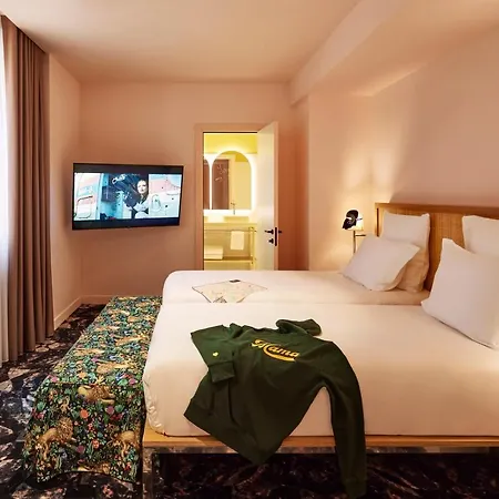 Mama Shelter Hotel