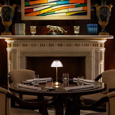 Lord Byron - Small Luxury Of The World Hotel