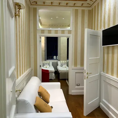 Piazza Venezia Luxury Affittacamere *