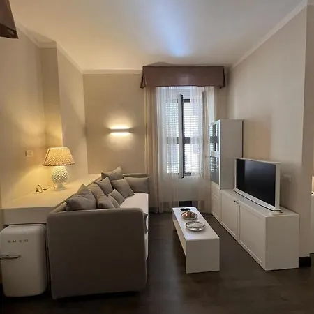 Relais Piazza Del Popolo לינה וארוחת בוקר רומא