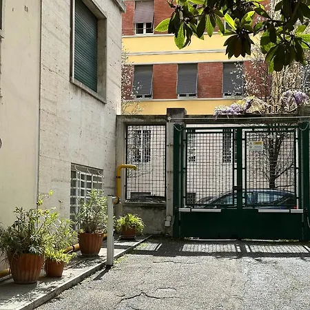 Quiet & Cosy Colosseum Apartment Rome