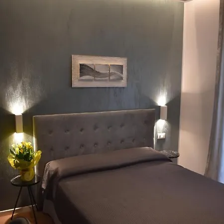 Gallery House 59 *