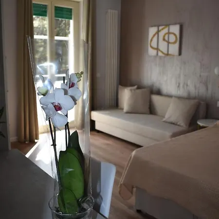 Guest house Gallery House 59 *