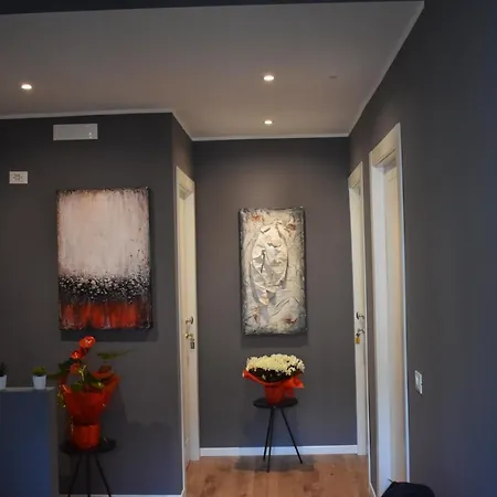 Gallery House 59 * Rome