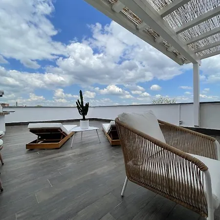 Ultra Stylish Modern Attic * Rome