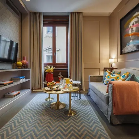 Singer Palace 5* Roma