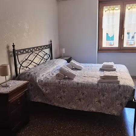 Per Turisti E Famiglie