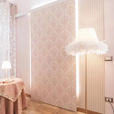 Royal - Elegante Nel Cuore Di Guest house *