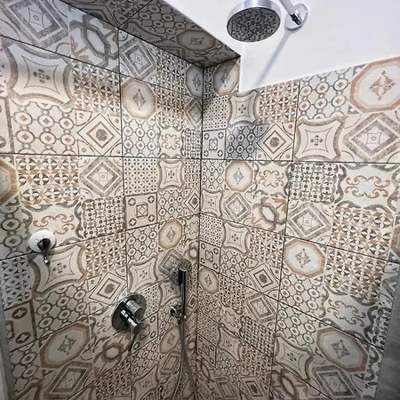 Casale Dell'insugherata 2* Roma