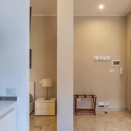 Apartment Bright Near Borghese