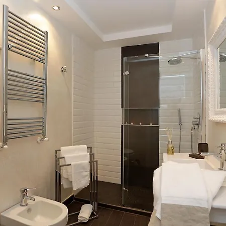 Madonna De' Monti Guest house
