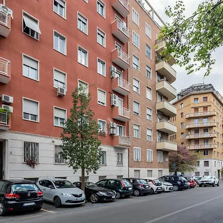 Glint House * Rome