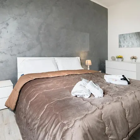 Mr. Brown - Camillo Apartment *