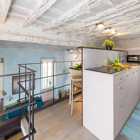 Design Apt Near Spanish Step
