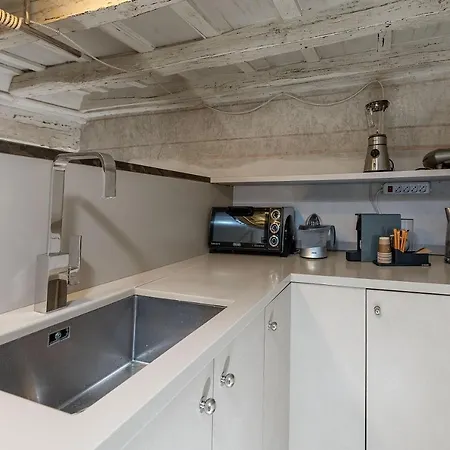 Apartment Design Apt Near Spanish Step