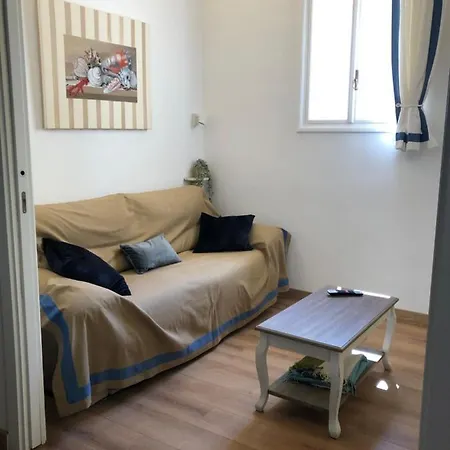 Domus Alfieri Al Colosseo Apartment Rome