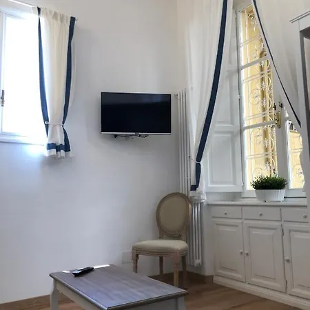 Domus Alfieri Al Colosseo Apartment Rome