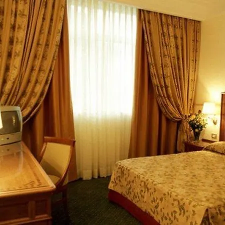 Sunrise 4* Rome