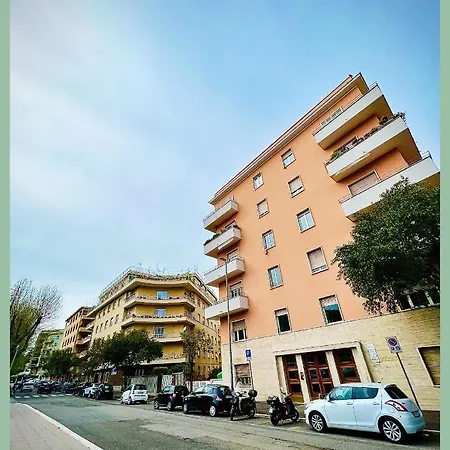 Apartment Romesweetrome *