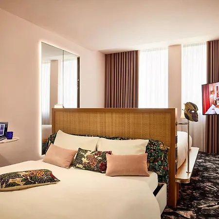 Mama Shelter Hotel 4*
