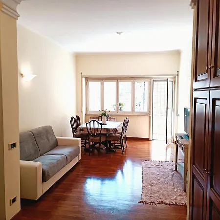 Luminoso Pamphili Apartment Rome