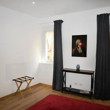 Fidia Palace Claudia's Colosseo Apartment