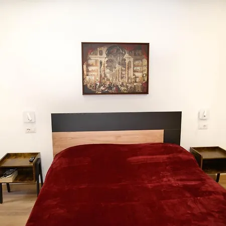 Fidia Palace Claudia's Colosseo Apartment Rome