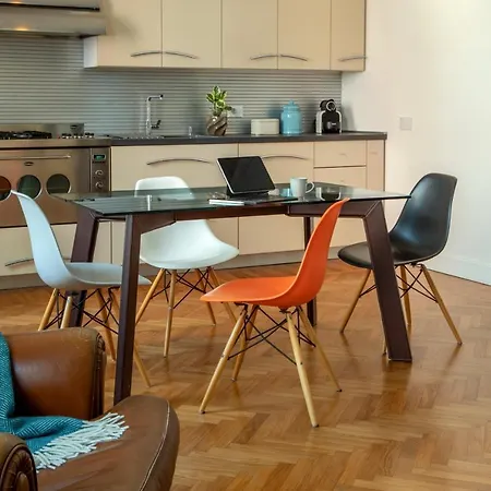 Appartamento Wonderful 1 Bedroom Apartament In The City Center