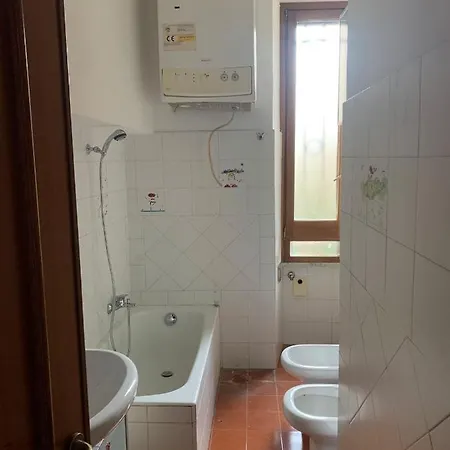 Long John Guest house *