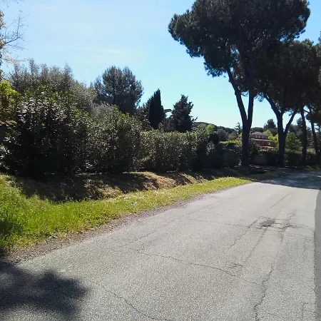 Residenza Nella Campagna Di Capitale. Holiday home Rome