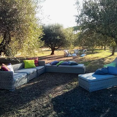 Residenza Nella Campagna Di Capitale. *