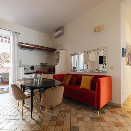 Apartment 4-rooms Flat At Vatican *