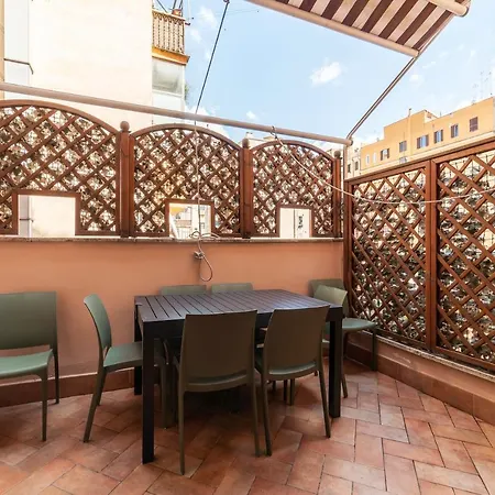 4-rooms Flat At Vatican Apartamento