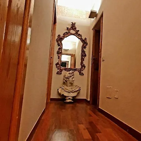 Apartment 1878s By Aat- Luxury Historic House Piazza Di Spagna