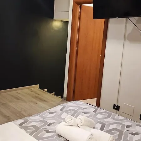 Apartment Hubby House - *