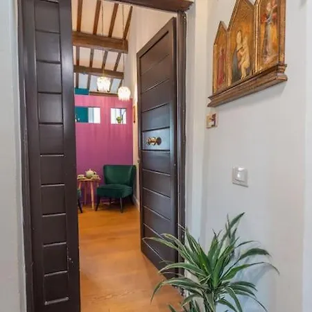 Apartment Pgrhome Colosseo 11 *