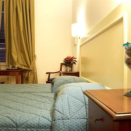 Bed & Breakfast Domus Mazzini 2*