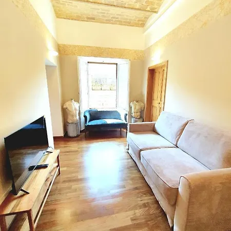Appartamento 1878s By Aat- Luxury Historic House Piazza Di Spagna