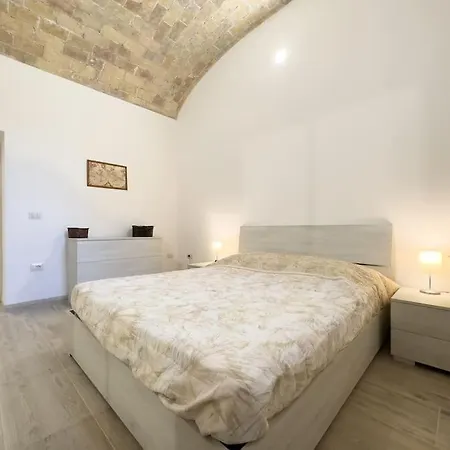With Terrace In The Heart Of Pigneto Apartment