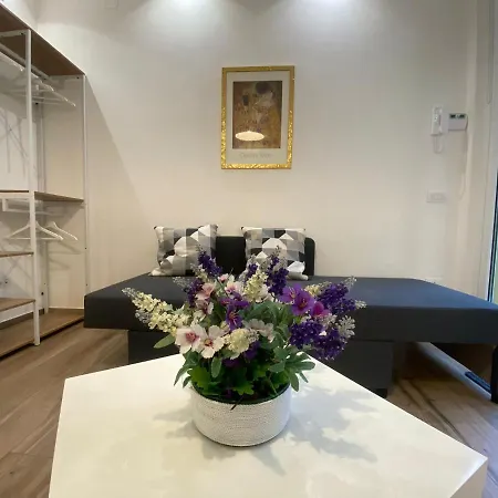Casa vacanze Garden House - Casa Con Giardino Privato