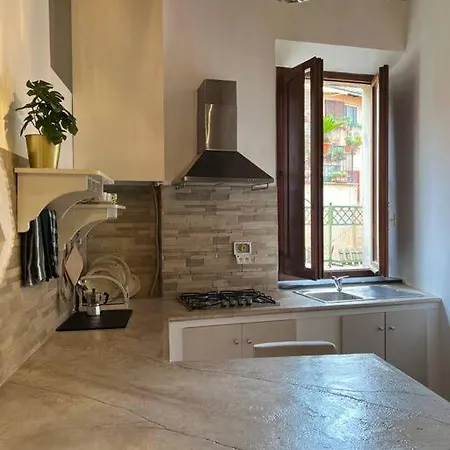 Casa Tasteverina * Rome