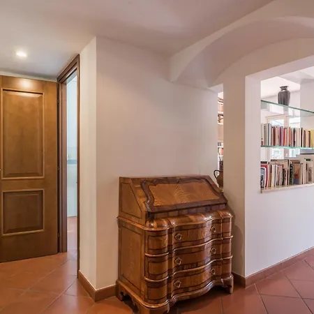 Colosseo Stylish Penthouse Apartment *